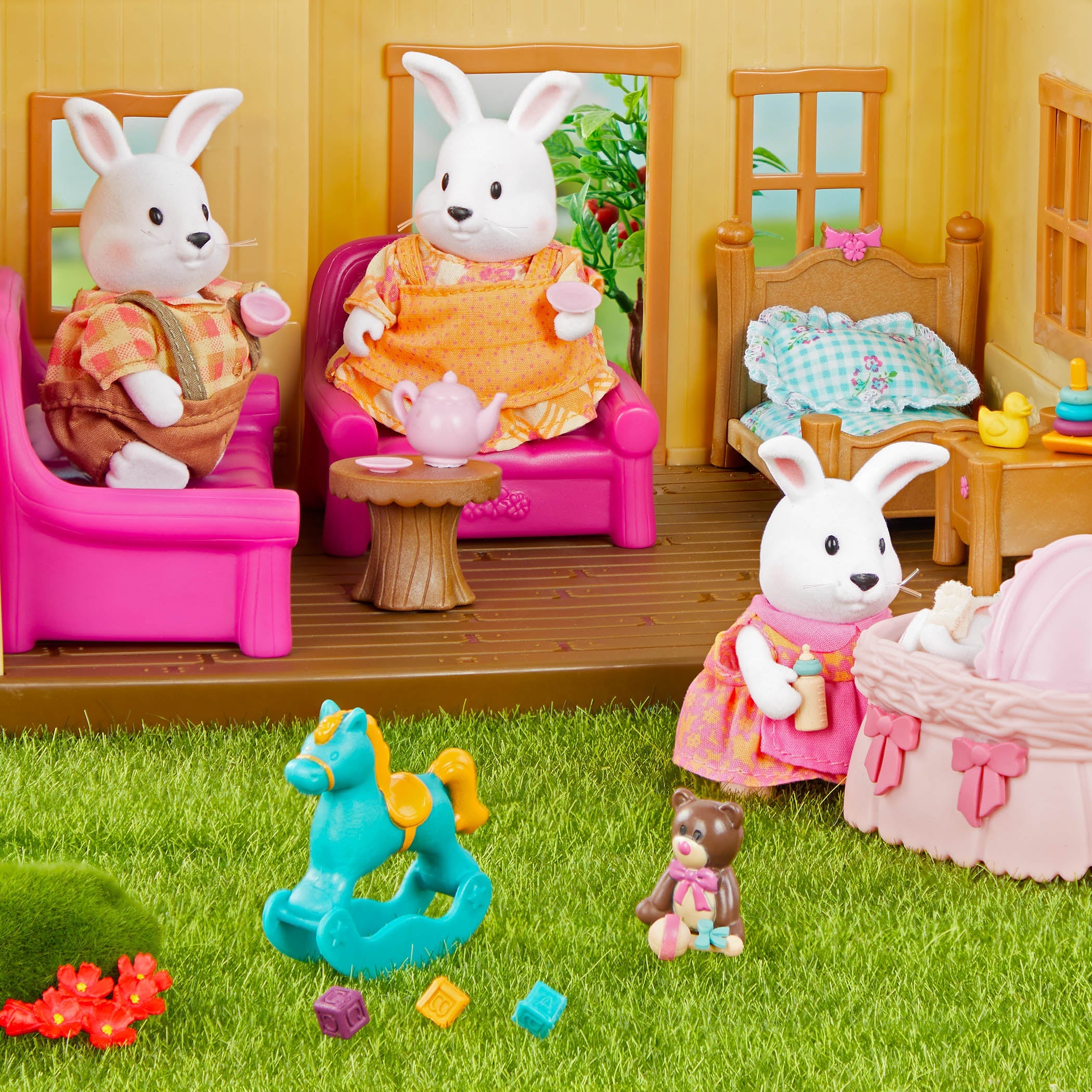 Hoppingood Rabbit Family